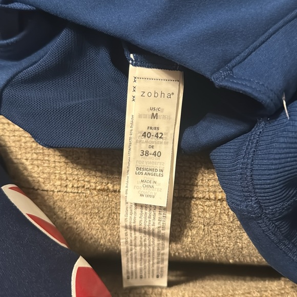 Zobha- leggings and bra - Picture 10 of 11